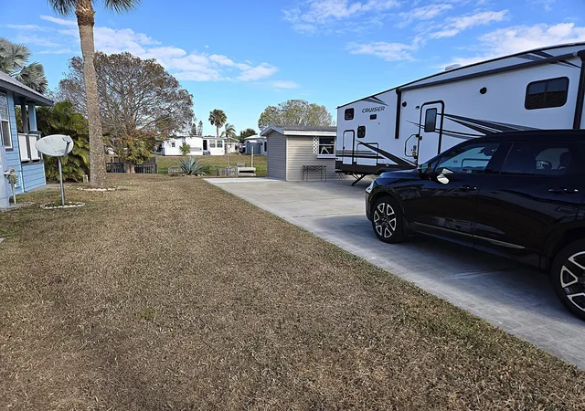 2nd image of 14031 Se 126th Ter, Okeechobee, FL 34974 | MLS# R11160537