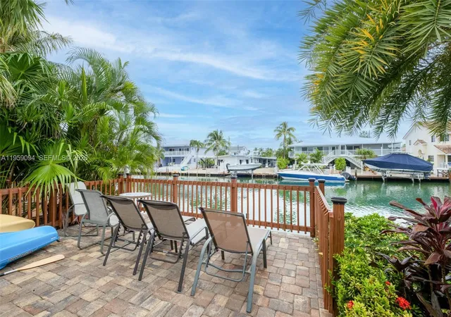 1st image of 410 10th St, Key Colony, FL 33051 | MLS# A11959094