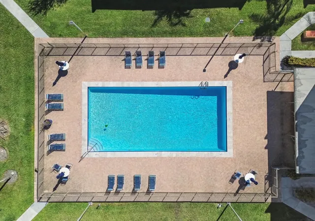 35th image of 8401 Sw 107th Ave #Unit 311e, Miami, FL 33173 | MLS# F10550220