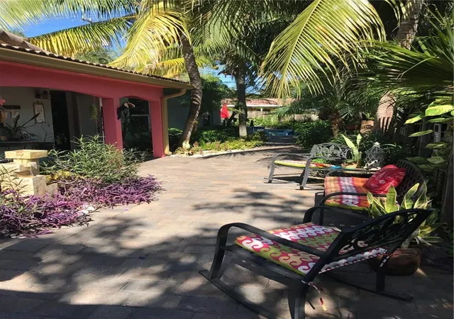 3rd image of 1334 Ne 16Th Ave, Fort Lauderdale, FL 33304 | MLS# F10550361