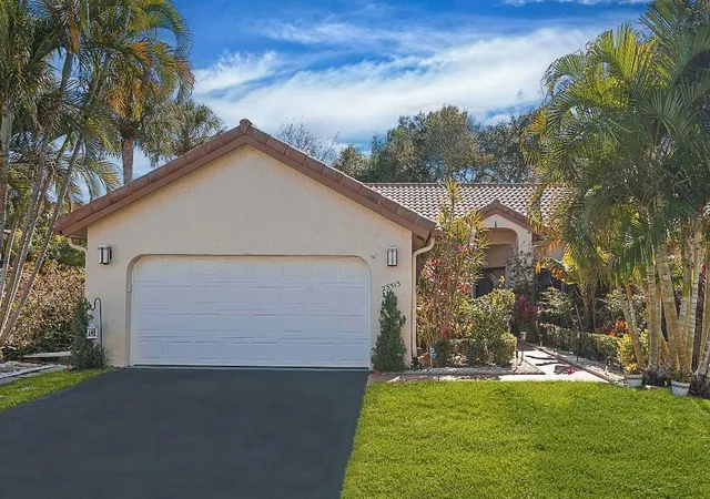Homes for sale in Boca Raton, FL | 23313 Water Cir, Boca Raton, FL 33486 | MLS# F10549056