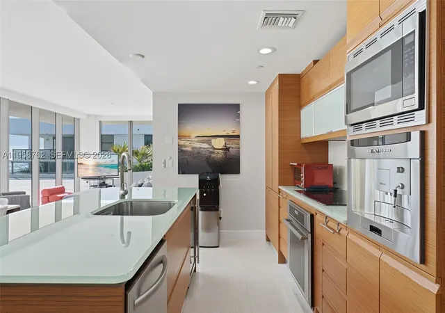 Photo 4 of Condo for sale at 5875 Collins Ave #502, Miami Beach, FL 33140 | MLS# A11958762 | Listing updated on 2026-06-16