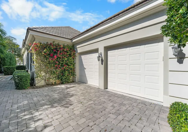 48th image of 1155 Lake House Dr, North Palm Beach, FL 33408 | MLS# R11160932