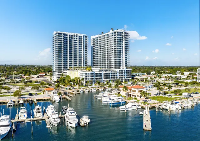 2nd image of 220 Lake Shore Dr #2005, Lake Park, FL 33403 | MLS# R11160973