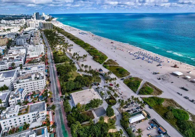 2nd image of 900 Euclid Ave, Miami Beach, FL 33139