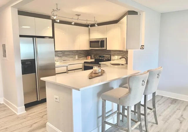 4th image of 340 Sunset Dr #1506, Fort Lauderdale, FL 33301 | MLS# R11161051