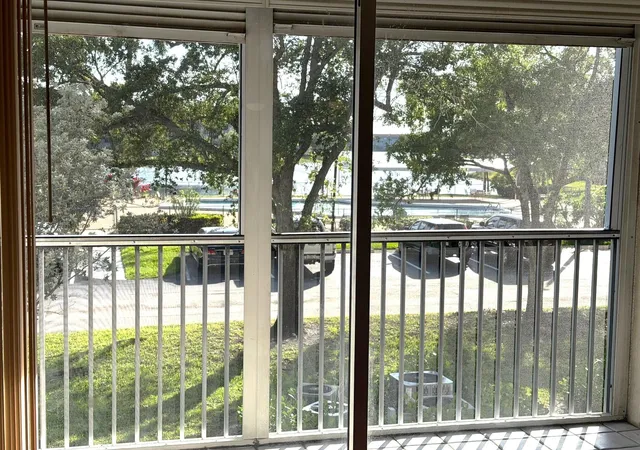 Homes for sale in Hollywood, FL | 1200 Sw 130th Ave #210-G, Hollywood, FL 33027 | MLS# F10550571