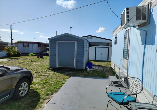 Homes for sale in Avon Park, FL | 1350 N Lake Ave #153, Avon Park, FL 33825 | MLS# F10550643