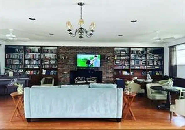 19th image of 6263 Ne 19th Ave #906, Fort Lauderdale, FL 33308 | MLS# F10550630