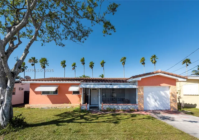 Photo 2 of Single family home for sale at 600 Sw 11th Ave, Hallandale Beach, FL 33009 | MLS# A11960430 | Listing updated on 2026-08-19