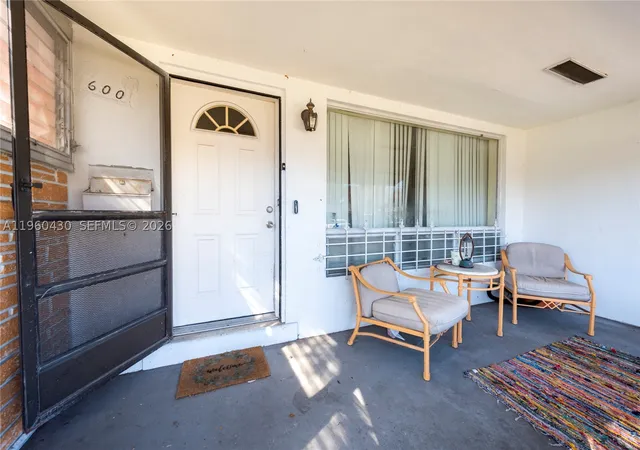 Photo 3 of Single family home for sale at 600 Sw 11th Ave, Hallandale Beach, FL 33009 | MLS# A11960430 | Listing updated on 2026-08-19