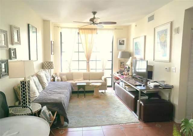 3rd image of 233 S Federal Hwy #401, Boca Raton, FL 33432 | MLS# F10550695