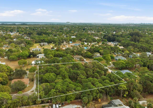 1st image of 0 Pinetree Dr, Fort Pierce, FL 34982 | MLS# R11161263