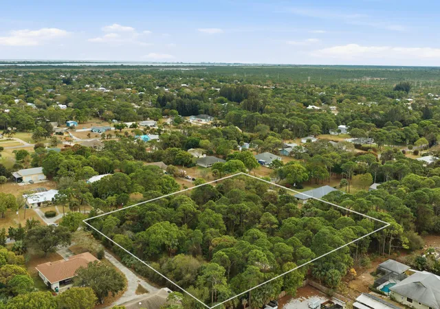 3rd image of 0 Pinetree Dr, Fort Pierce, FL 34982 | MLS# R11161263