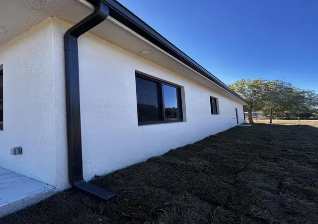 5th image of 745 N Estribo St, Clewiston, FL 33440 | MLS# R11161290