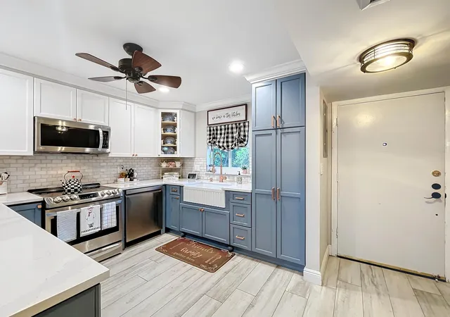 2nd image of 3060 Holiday Springs Blvd #312, Margate, FL 33063 | MLS# R11161337
