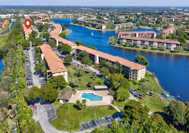 35th image of 900 Sw 142nd Ave #213l, Pembroke Pines, FL 33027 | MLS# F10546170