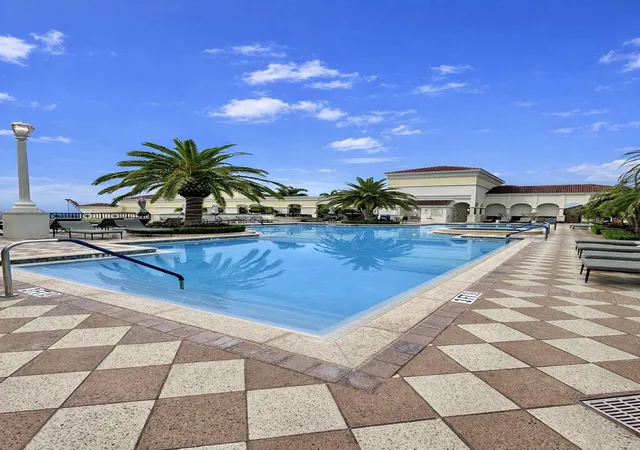 Homes for sale in West Palm Beach, FL | 701 S Olive Ave #707, West Palm Beach, FL 33401 | MLS# R11161418