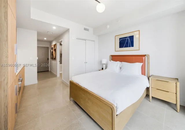 4th image of 11 Ne 6 #1802, Miami, FL 33132 | MLS# A11960667