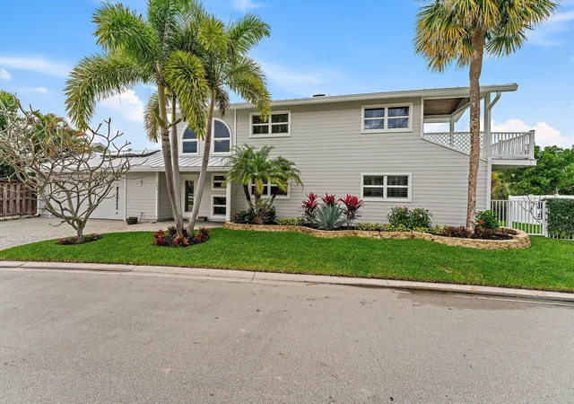 2nd image of 603 Xanadu Pl, Jupiter, FL 33477 | MLS# R11161432
