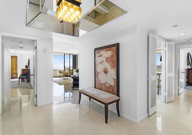 5th image of 5080 N Ocean Dr #9d, Singer Island, FL 33404 | MLS# R11161463