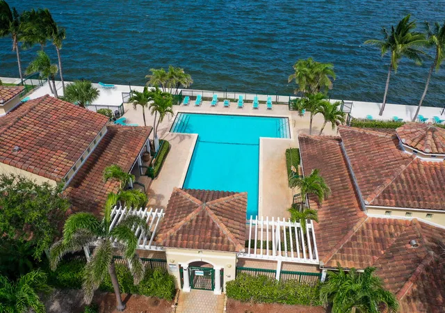 31st image of 1020 Lake Shore Dr #202, Lake Park, FL 33403 | MLS# R11161507