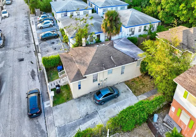 2nd image of 805 20Th St, West Palm Beach, FL 33407