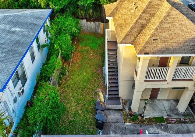 53rd image of 805 20th St #A,b,c, West Palm Beach, FL 33407 | MLS# R11161477