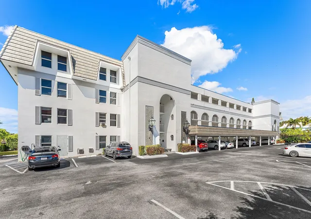 37th image of 800 E Camino Real #409, Boca Raton, FL 33432 | MLS# R11161709