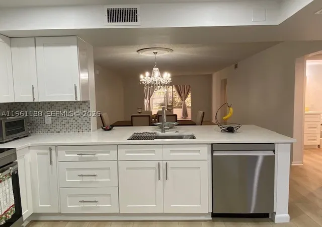 5th image of 3305 Aruba Wy, Coconut Creek, FL 33066