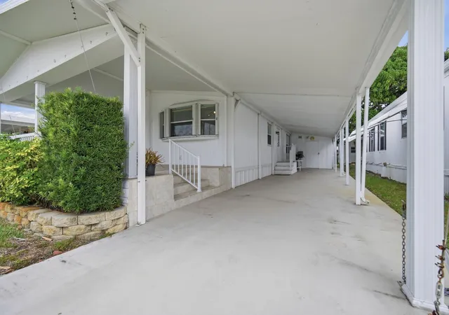 5th image of 2421 Sw 53Rd St, Fort Lauderdale, FL 33312 | MLS# F10550689