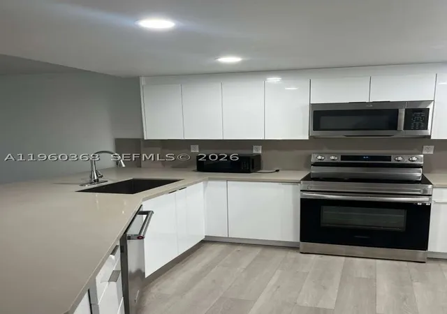 10th image of 1750 Ne 191st St #507-1, Miami, FL 33179 | MLS# A11960368