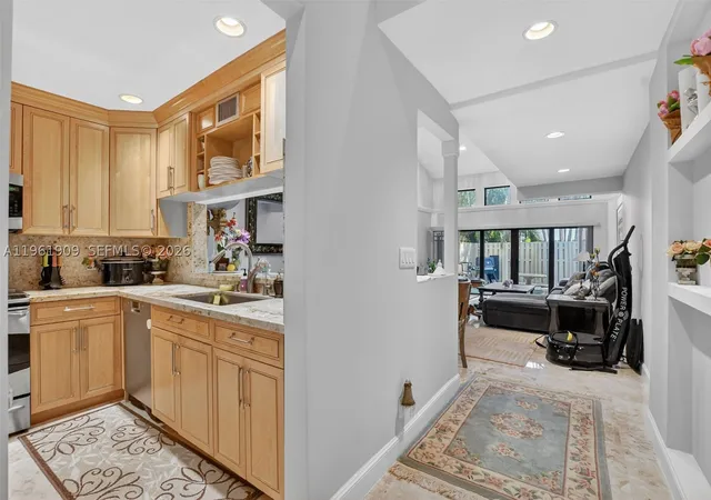 Homes for sale in Boca Raton, FL | 1400 Nw 9Th Ave #A-2, Boca Raton, FL 33486 | MLS# A11961909