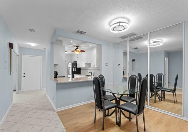 5th image of 8555 Bella Vista Dr #86, Boca Raton, FL 33433 | MLS# R11162087
