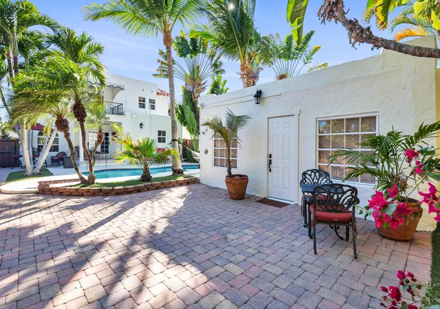 5th image of 137 Edgewood Dr, West Palm Beach, FL 33405 | MLS# R11162124