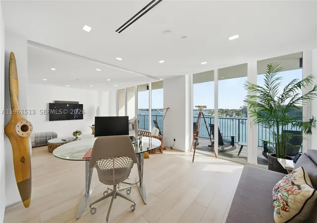 4th image of 1000 Venetian Way #403, Miami Beach, FL 33139 | MLS# A11961513