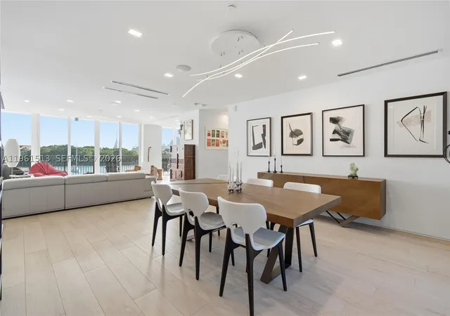 5th image of 1000 Venetian Way #403, Miami Beach, FL 33139 | MLS# A11961513