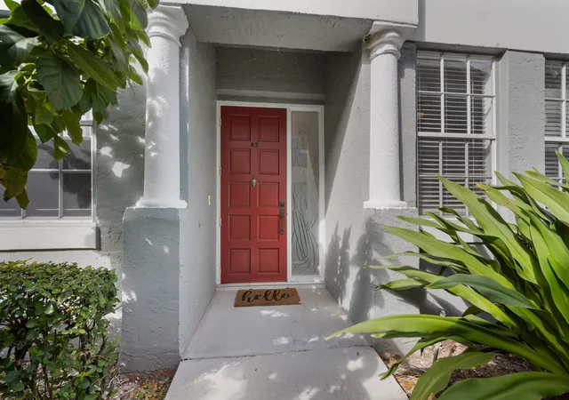 2nd image of 10267 N Andover Coach Ln #A2, Lake Worth, FL 33449 | MLS# R11162338