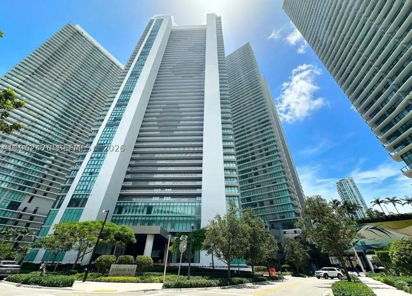 Listing Photo 2 - Condo for sale in Paraiso Bay located at 650 Ne 32Nd St, Miami, FL 33137 - Unit #BH6