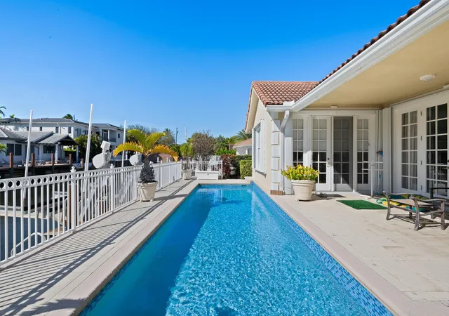 12th image of 520 Phillips Dr, Boca Raton, FL 33432 | MLS# F10551329