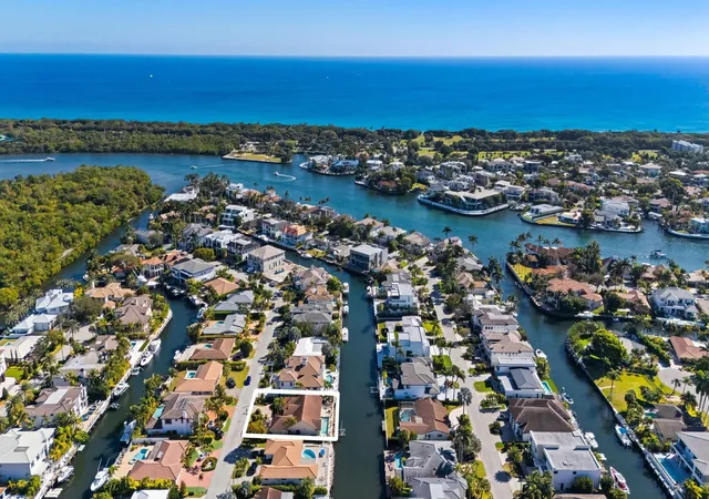 4th image of 520 Phillips Dr, Boca Raton, FL 33432 | MLS# F10551329