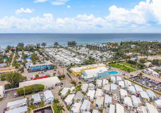 47th image of 202 N Ibis #S, Briny Breezes, FL 33435 | MLS# R11162469