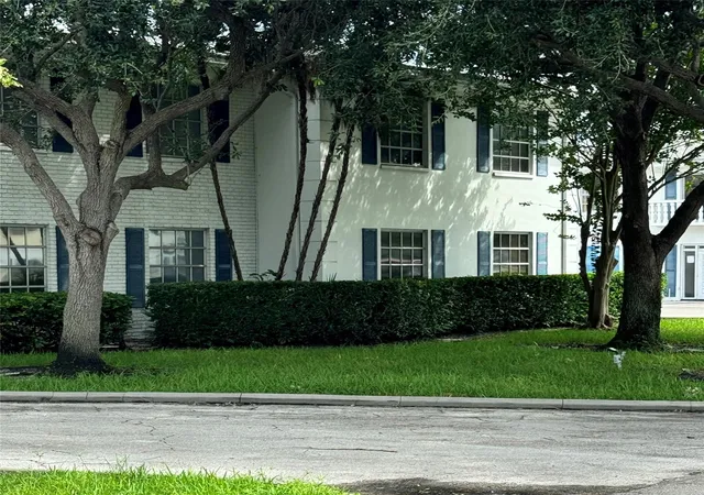 Homes for sale in Fort Lauderdale, FL | 2171 Ne 66Th St #801, Fort Lauderdale, FL 33308 | MLS# F10551415