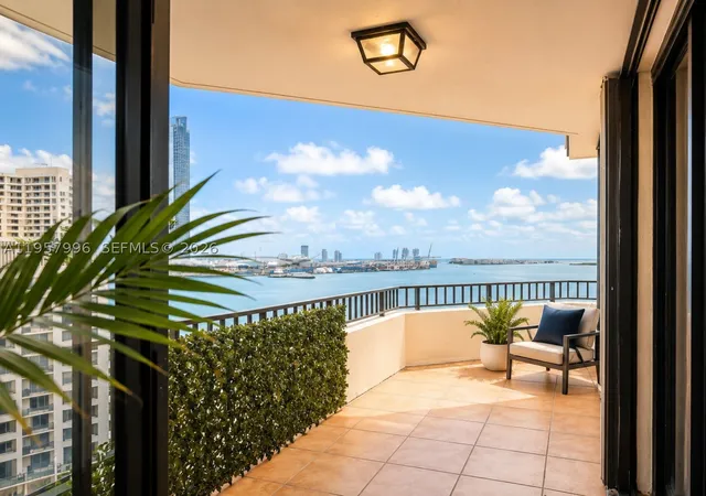 Photo 3 of Condo for sale at 520 Brickell Key Dr #A1904, Miami, FL 33131 | MLS# A11957996 | Listing updated on 2026-09-29