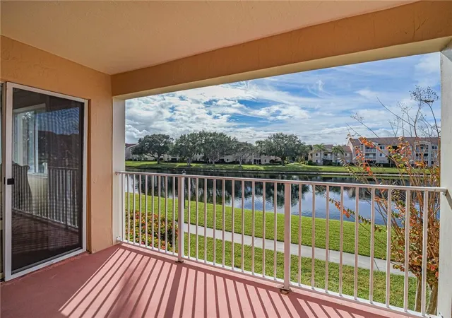 Homes for sale in Vero Beach, FL | 1640 N 42nd Cir #206, Vero Beach, FL 32967 | MLS# R11162543