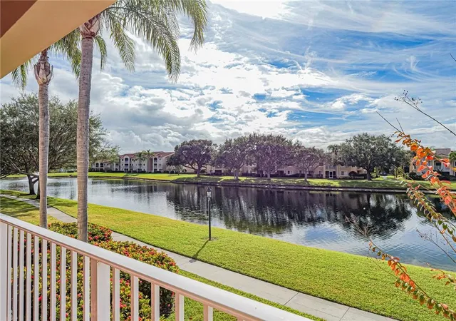 Homes for sale in Vero Beach, FL | 1640 N 42Nd Cir #206, Vero Beach, FL 32967 | MLS# R11162543