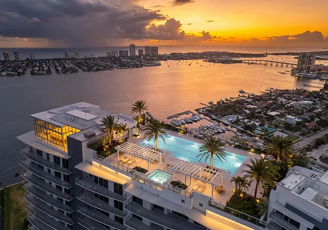 3rd image of 220 Lake Shore Dr #1011, Lake Park, FL 33403 | MLS# R11162548
