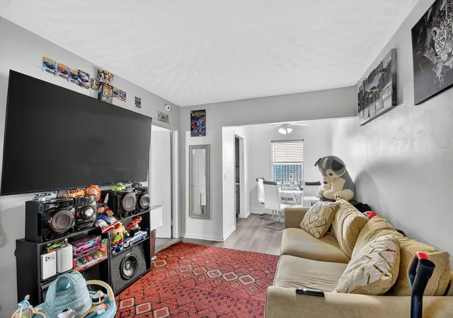 4th image of 721 N F St, Lake Worth Beach, FL 33460