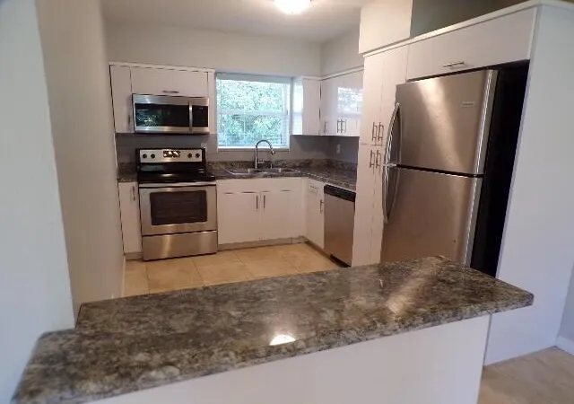 3rd image of 2210 Ne 36Th St #A&b, Lighthouse Point, FL 33064 | MLS# R11162542