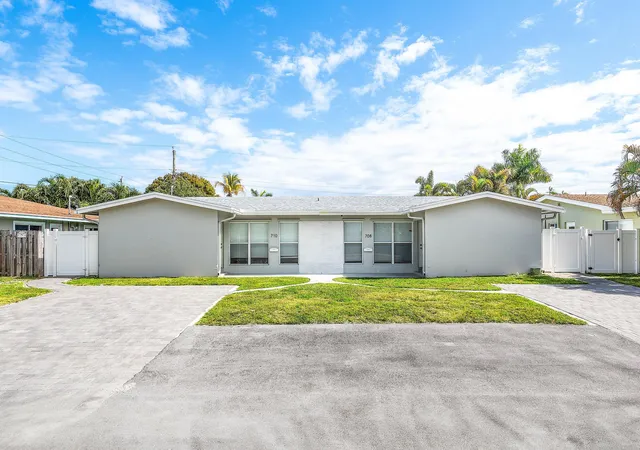 1st image of 708 710 Ne 23rd Ave, Pompano Beach, FL 33062 | MLS# R11162600